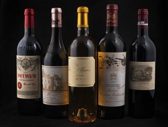 對于頂級名莊酒的投機追捧從未停止過。圖片來源：JEAN-PIERRE MULLER/AFP